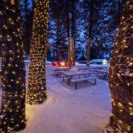 Ridgeview Resort Radium Hot Springs Exterior foto